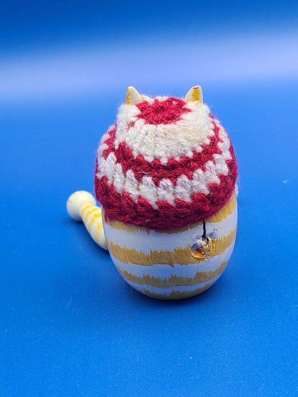 BUNDLE ADD-ON Cute Egg Shaped Cat Shelf Sitter with Hat AS IS - Picture 2 of 3